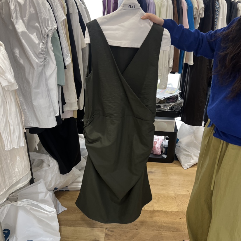 FLAT韓國直郵實拍女士新品休閑熱賣26春夏連衣裙褶皺兩面雙面FLAT連衣裙圖色2
