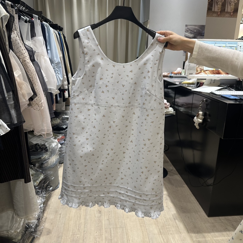 SOFTNESS韓國代購女士新品時尚休閑人氣職業連衣裙花朵褶裥Softness/Cosmic連衣裙圖色2米色花