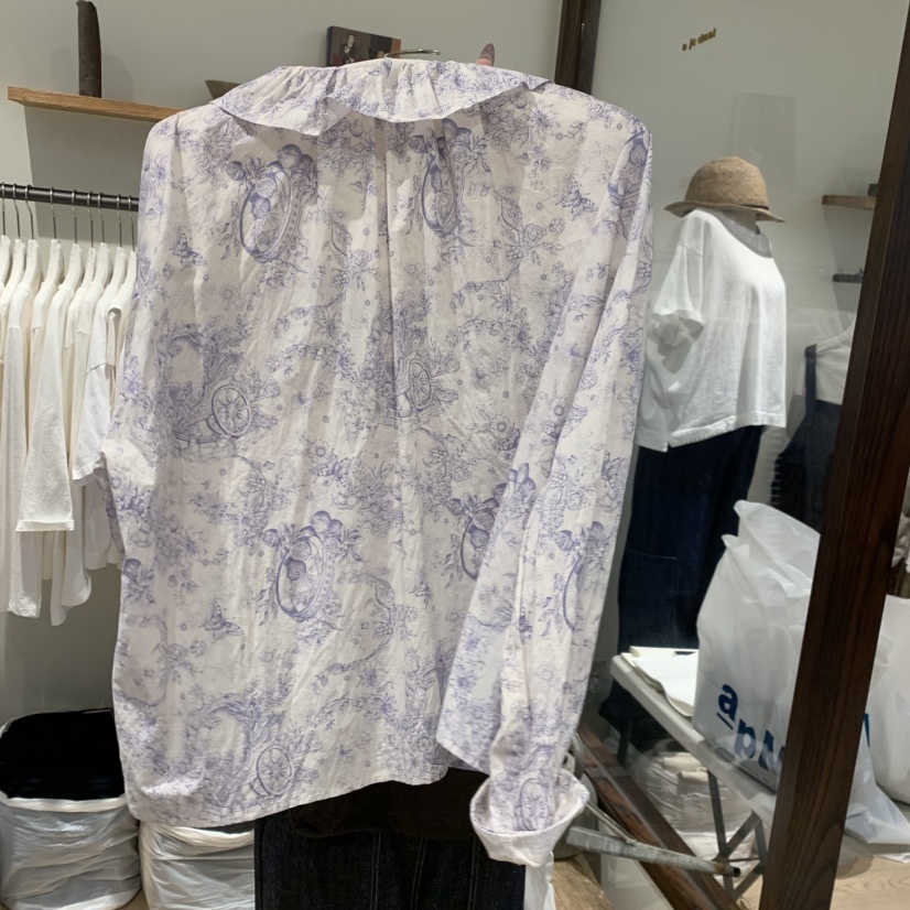 LE JARDINET韓國直郵女士新款推薦熱賣休閑襯衫蕾絲衫褶皺LE JARDINET襯衫/蕾絲衫