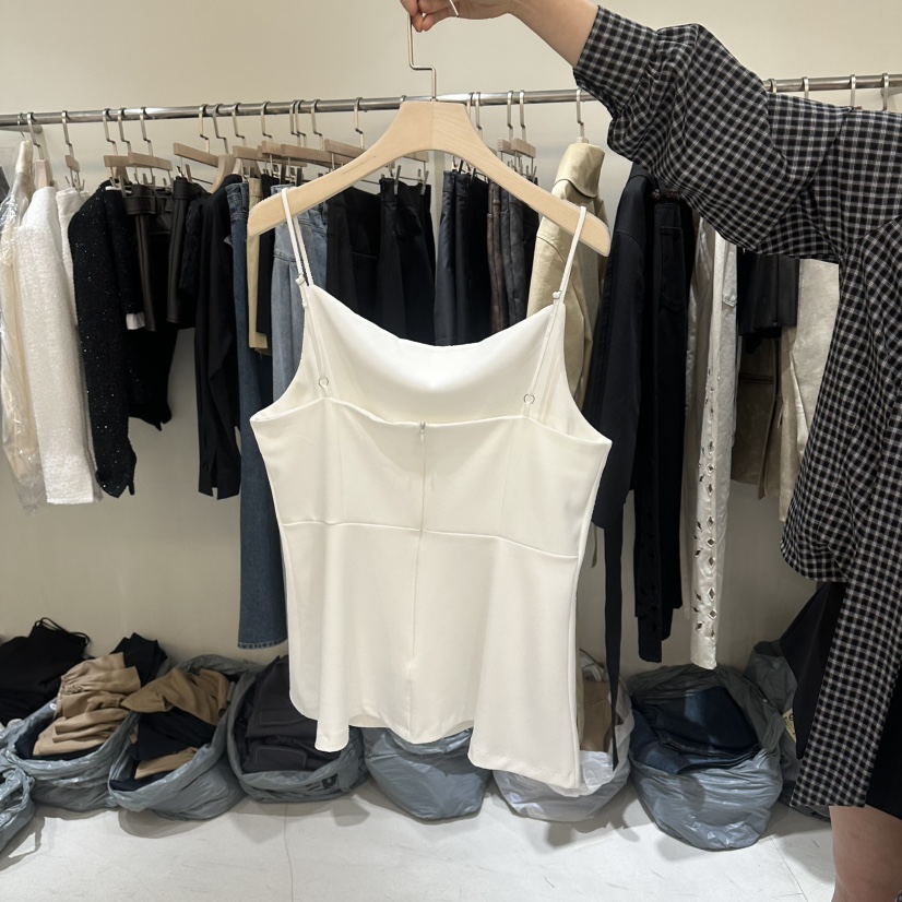 BES韓國東大門直郵女裝新品職業人氣時尚熱賣26春夏吊帶背心BES SEOUL吊帶/背心