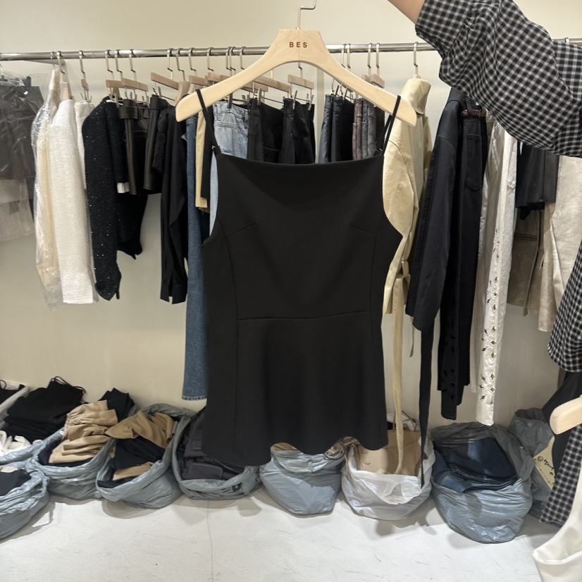 BES韓國東大門直郵女裝新品職業人氣時尚熱賣26春夏吊帶背心BES SEOUL吊帶/背心圖色2