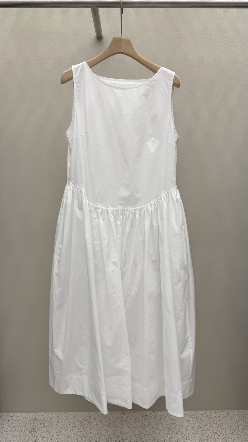 EOOB/LAMEREI韓國代購女裝新款休閑熱賣職業推薦連衣裙船領EOOB/LAMEREI連衣裙圖色1