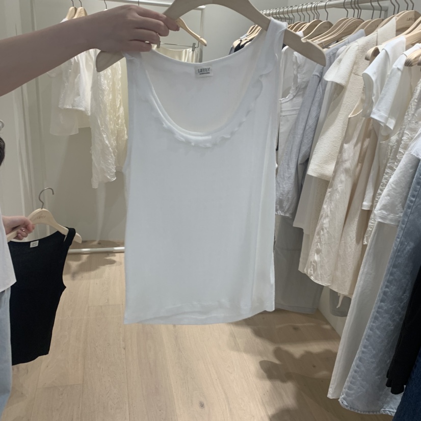 LIFFEY韓國東大門直郵女士新款休閑推薦吊帶背心蕾絲鏤空LIFFEY吊帶/背心圖色1