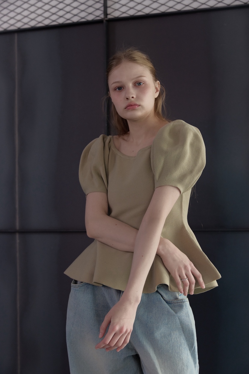 UOOV韓國直郵女裝新品人氣職業26春夏休閑襯衫蕾絲衫喇叭UOOV襯衫/蕾絲衫