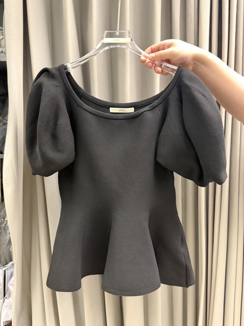 UOOV韓國直郵女裝新品人氣職業26春夏休閑襯衫蕾絲衫喇叭UOOV襯衫/蕾絲衫圖色2實際價格39000