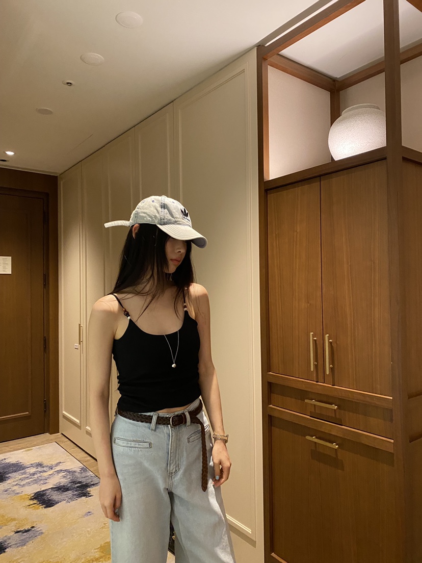 FOUREIGHT東大門代購女士新品時尚真品人氣熱賣職業吊帶背心FOUR EIGHT吊帶/背心