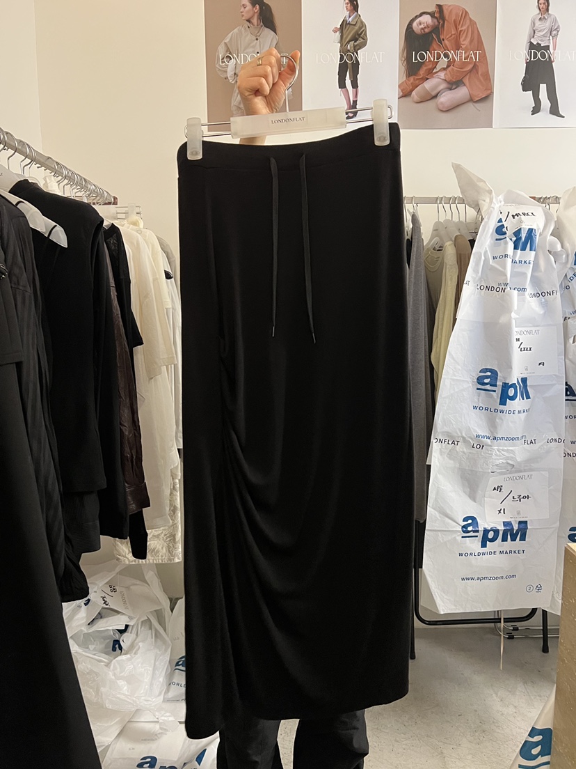 LONDON FLAT韓國直郵女士新品職業時尚人氣休閑長裙天絲LONDON FLAT長裙圖色2