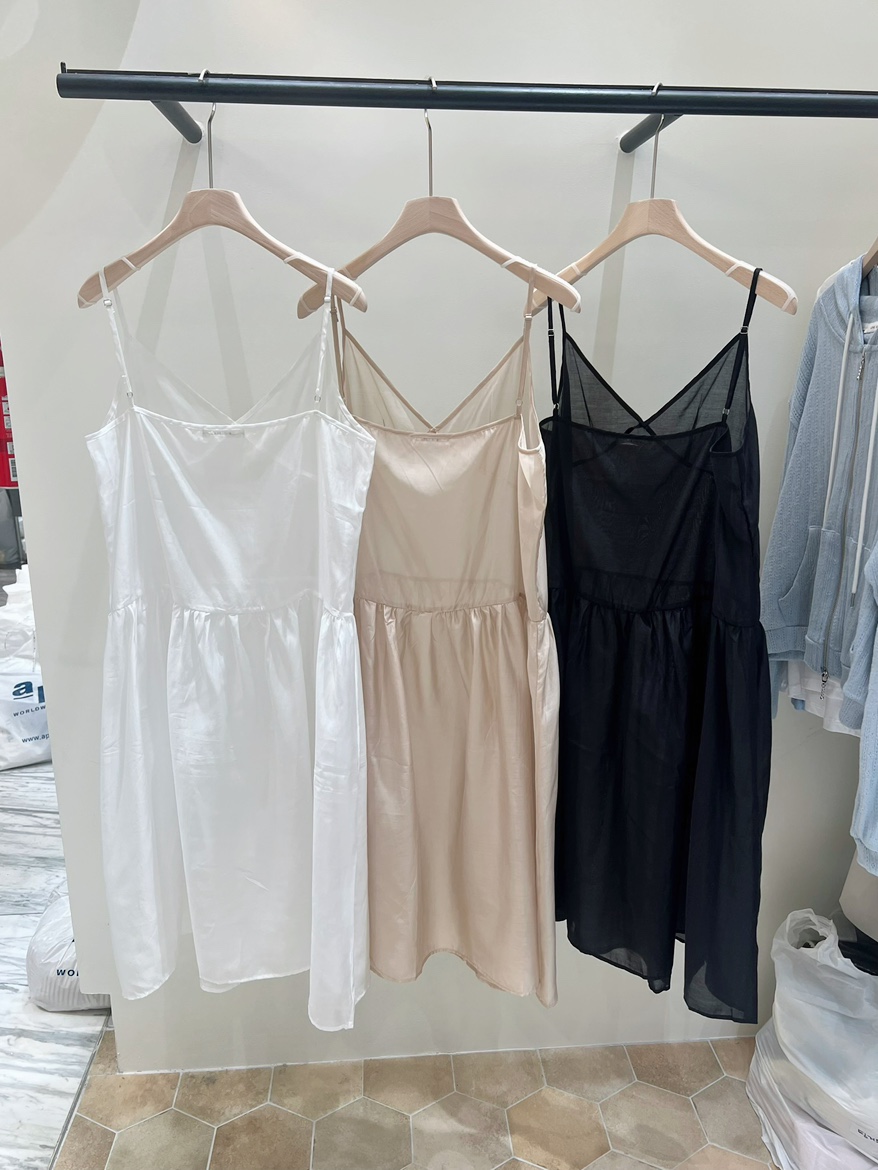 LOVE ROSIE韓國代購女裝新品時尚熱賣推薦26春夏連衣裙透視LOVE ROSIE連衣裙