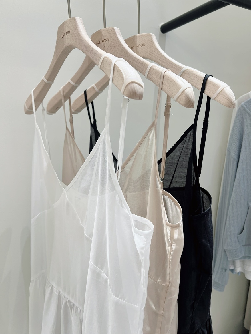 LOVE ROSIE韓國代購女裝新品時尚熱賣推薦26春夏連衣裙透視LOVE ROSIE連衣裙