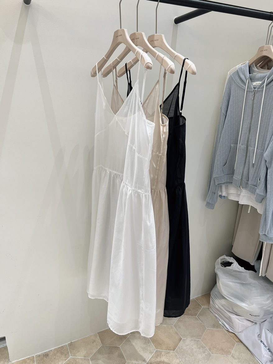 LOVE ROSIE韓國代購女裝新品時尚熱賣推薦26春夏連衣裙透視LOVE ROSIE連衣裙