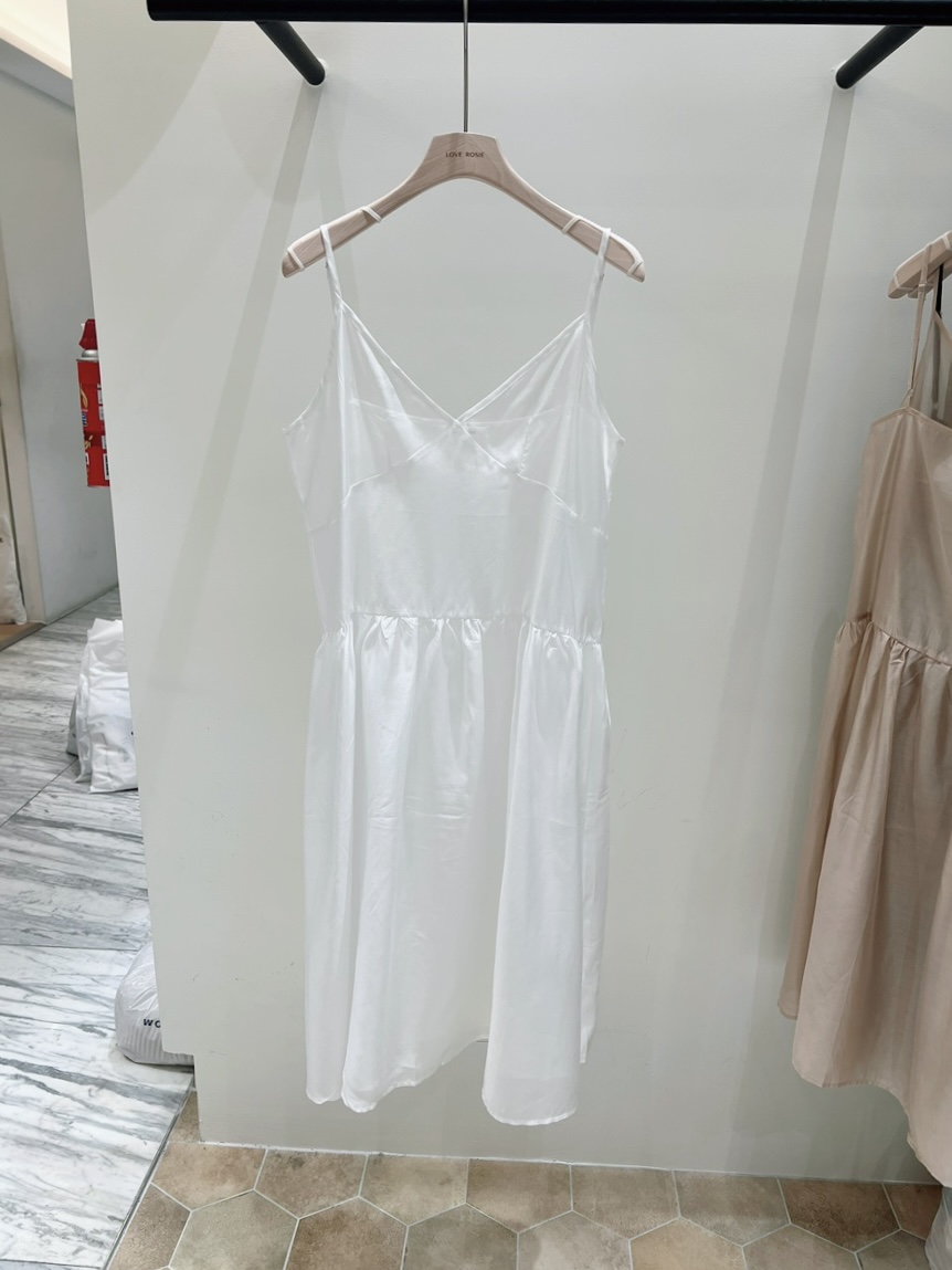 LOVE ROSIE韓國代購女裝新品時尚熱賣推薦26春夏連衣裙透視LOVE ROSIE連衣裙圖色2