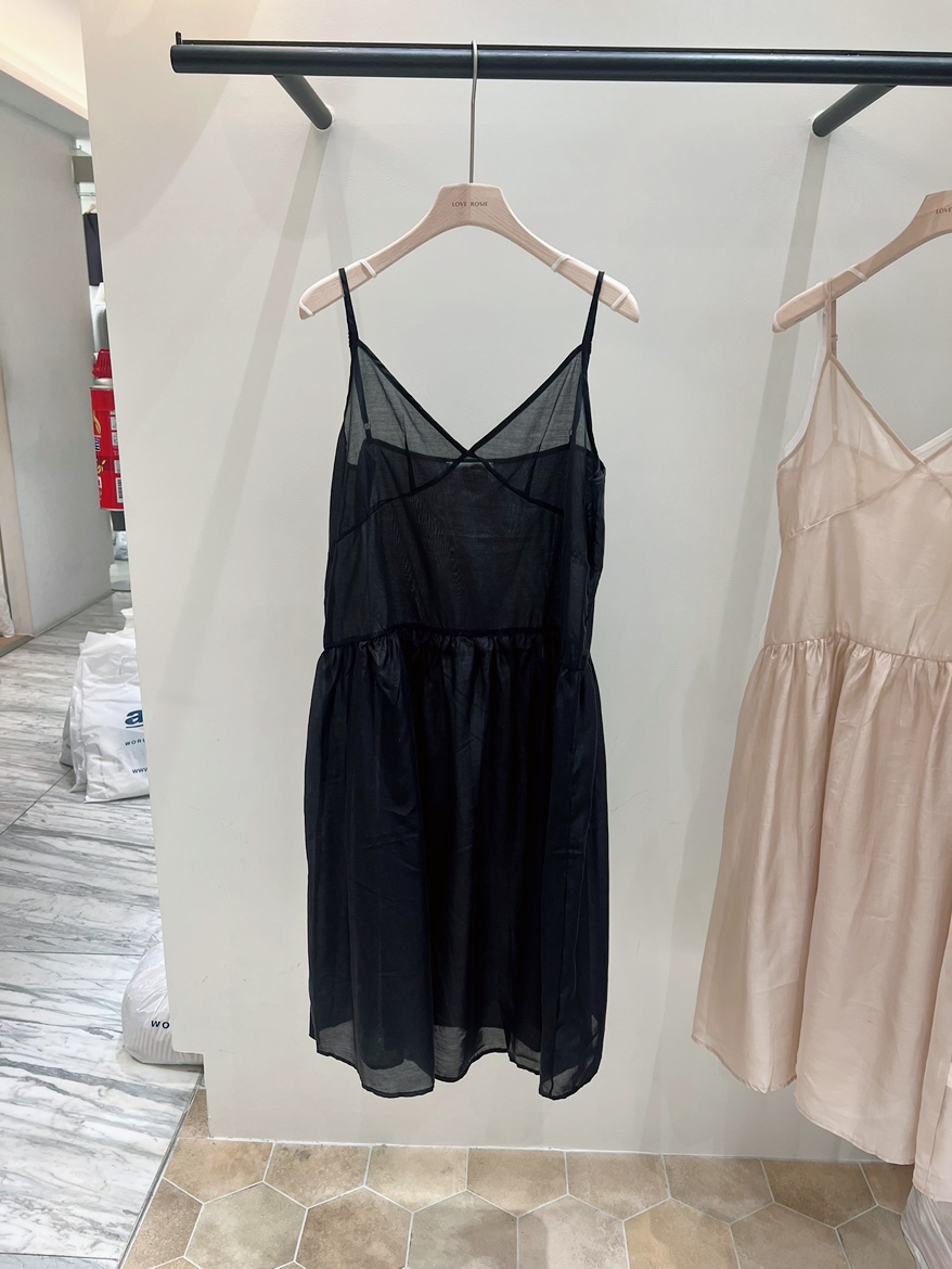 LOVE ROSIE韓國代購女裝新品時尚熱賣推薦26春夏連衣裙透視LOVE ROSIE連衣裙圖色3