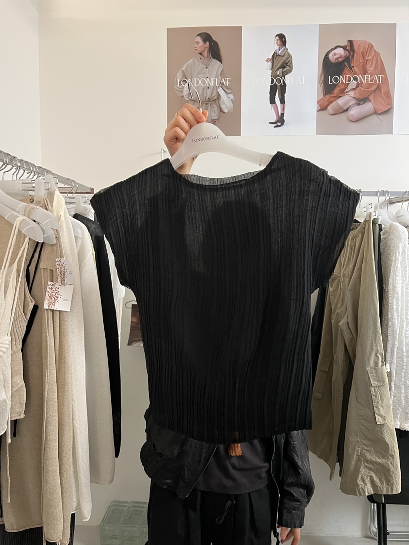 LONDON FLAT東大門代購女士新款26春夏時尚人氣熱賣T恤褶皺LONDON FLATT恤圖色3