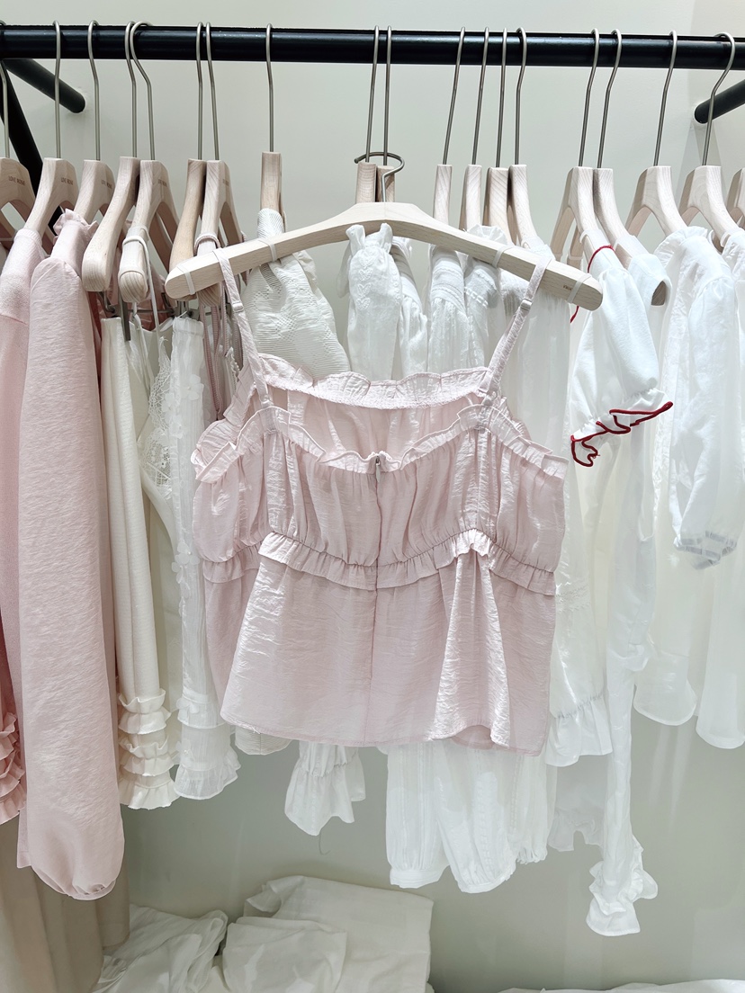 LOVE ROSIE東大門直郵女裝新品推薦休閑職業吊帶背心花朵LOVE ROSIE吊帶/背心