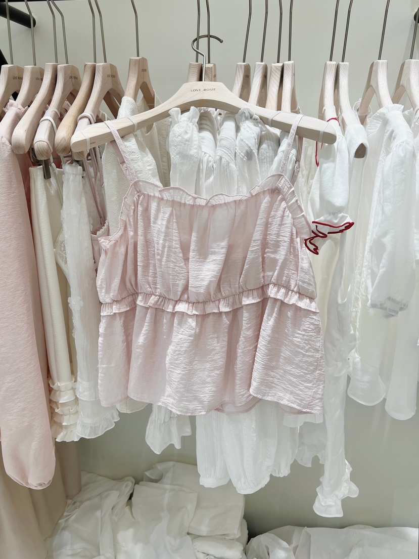 LOVE ROSIE東大門直郵女裝新品推薦休閑職業吊帶背心花朵LOVE ROSIE吊帶/背心圖色3