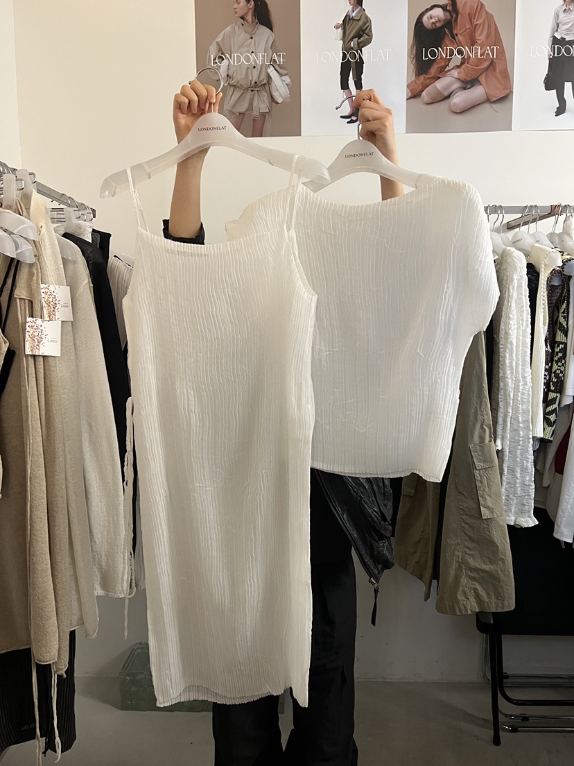 LONDON FLAT韓國直郵女士新款休閑熱賣真品時尚連衣裙褶裥LONDON FLAT連衣裙