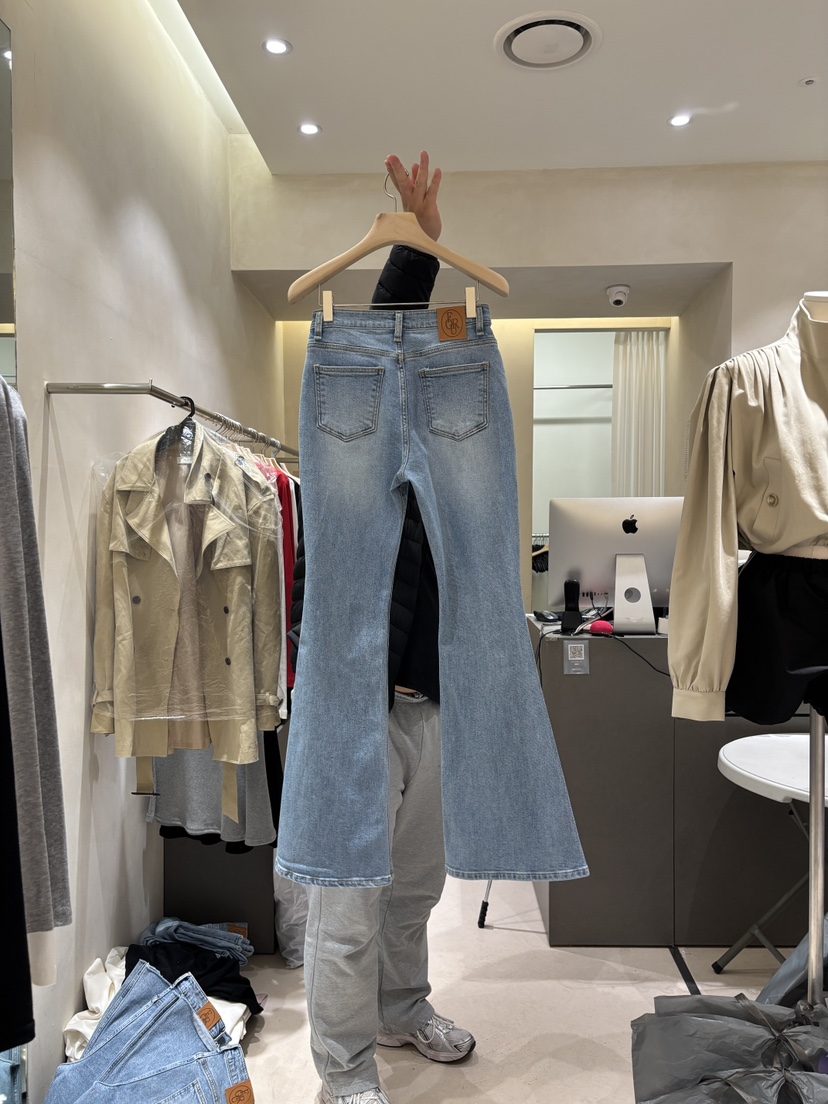 FOUREIGHT東大門直郵女裝新品時尚真品熱賣職業人氣牛仔褲FOUR EIGHT牛仔褲