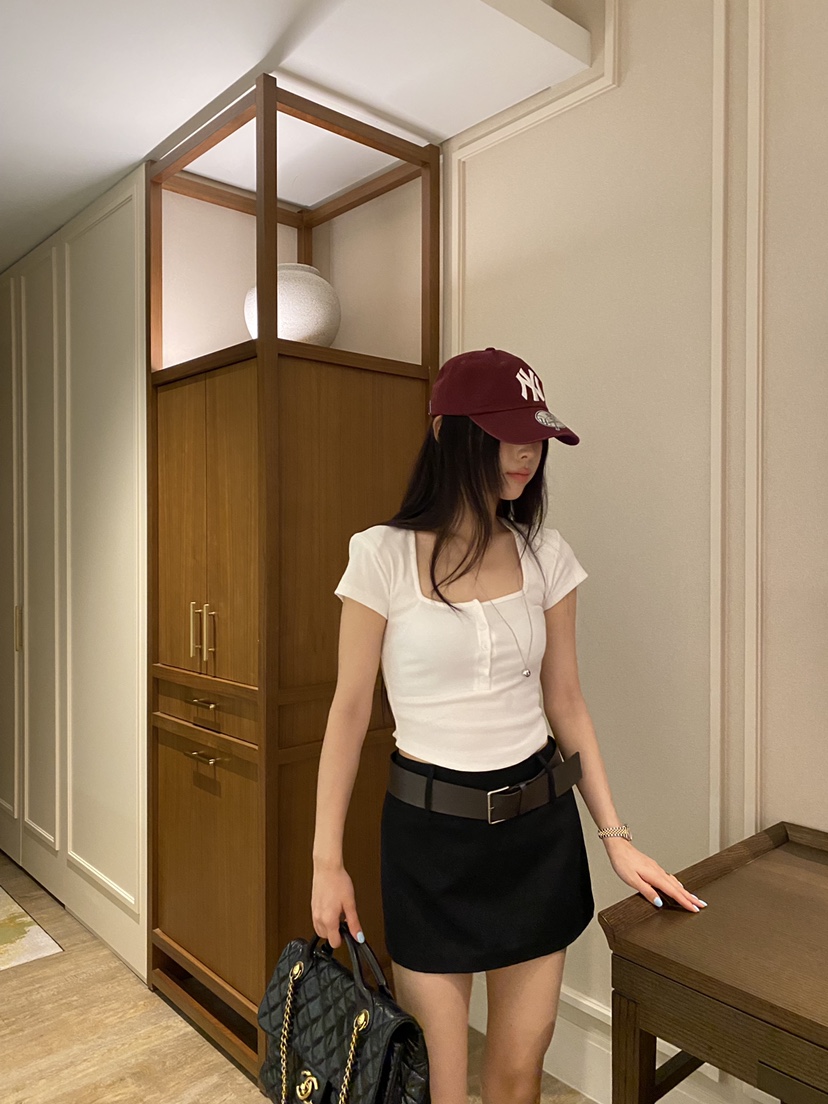 FOUREIGHT東大門代購女士新款熱賣休閑人氣時尚推薦職業T恤FOUR EIGHTT恤