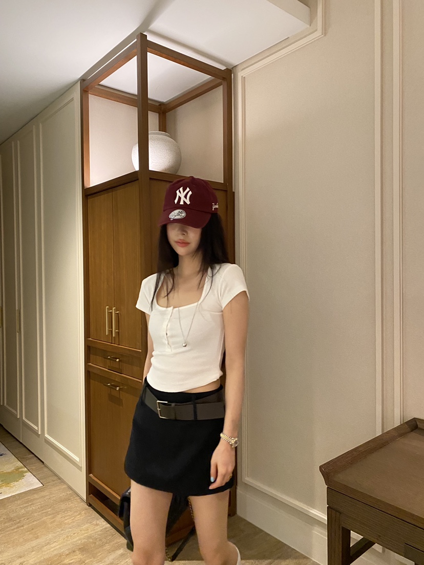 FOUREIGHT東大門代購女士新款熱賣休閑人氣時尚推薦職業T恤FOUR EIGHTT恤