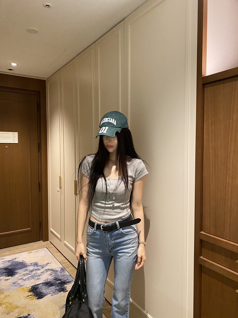 FOUREIGHT東大門代購女士新款熱賣休閑人氣時尚推薦職業T恤FOUR EIGHTT恤