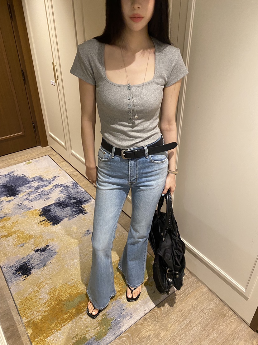 FOUREIGHT東大門代購女士新款熱賣休閑人氣時尚推薦職業T恤FOUR EIGHTT恤