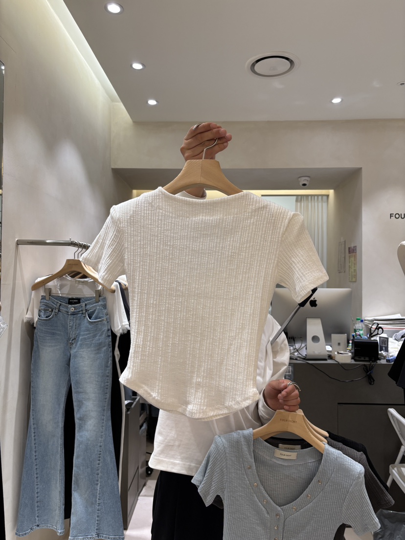 FOUREIGHT東大門直郵女裝新款真品推薦人氣熱賣26春夏T恤FOUR EIGHTT恤