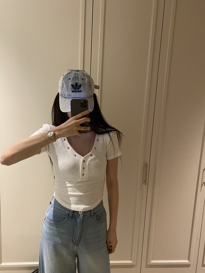 FOUREIGHT東大門直郵女裝新款真品推薦人氣熱賣26春夏T恤FOUR EIGHTT恤