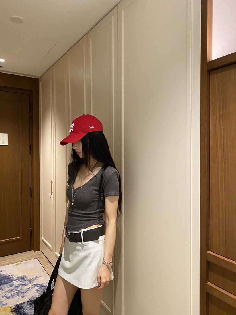 FOUREIGHT東大門直郵女裝新款真品推薦人氣熱賣26春夏T恤FOUR EIGHTT恤