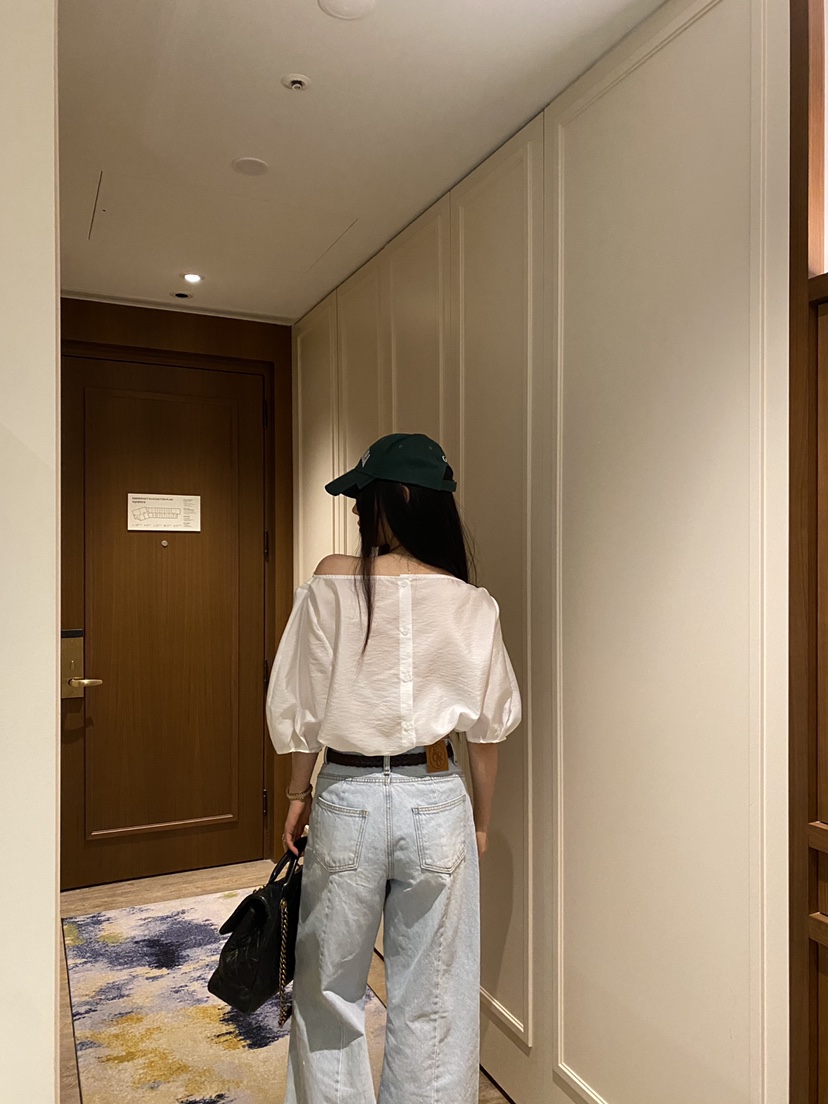 FOUREIGHT韓國代購女士新款推薦真品時尚熱賣人氣襯衫蕾絲衫FOUR EIGHT襯衫/蕾絲衫