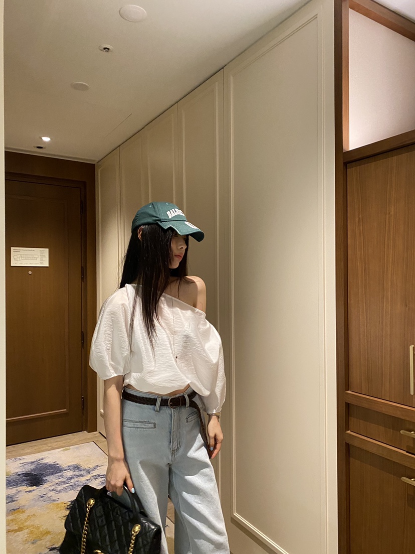 FOUREIGHT韓國代購女士新款推薦真品時尚熱賣人氣襯衫蕾絲衫FOUR EIGHT襯衫/蕾絲衫