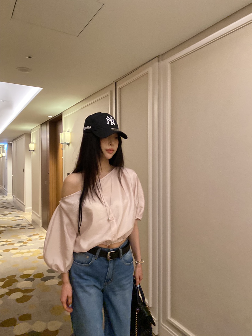 FOUREIGHT韓國代購女士新款推薦真品時尚熱賣人氣襯衫蕾絲衫FOUR EIGHT襯衫/蕾絲衫