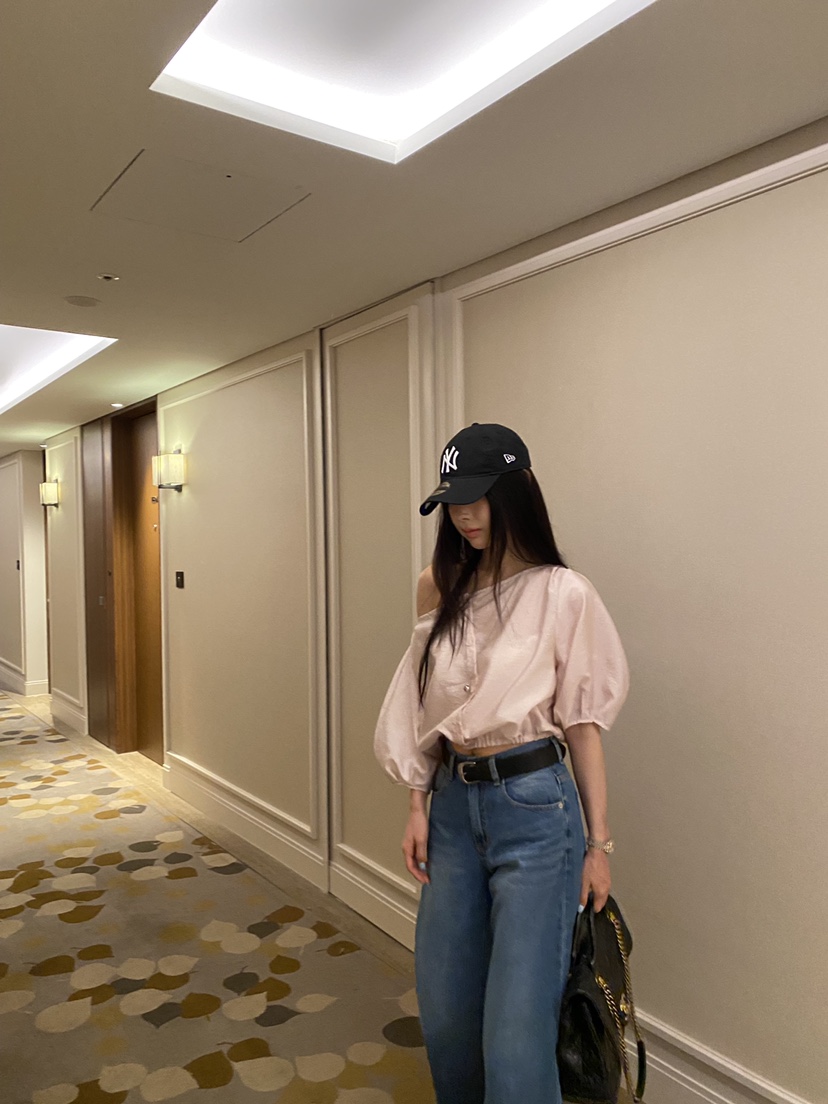 FOUREIGHT韓國代購女士新款推薦真品時尚熱賣人氣襯衫蕾絲衫FOUR EIGHT襯衫/蕾絲衫