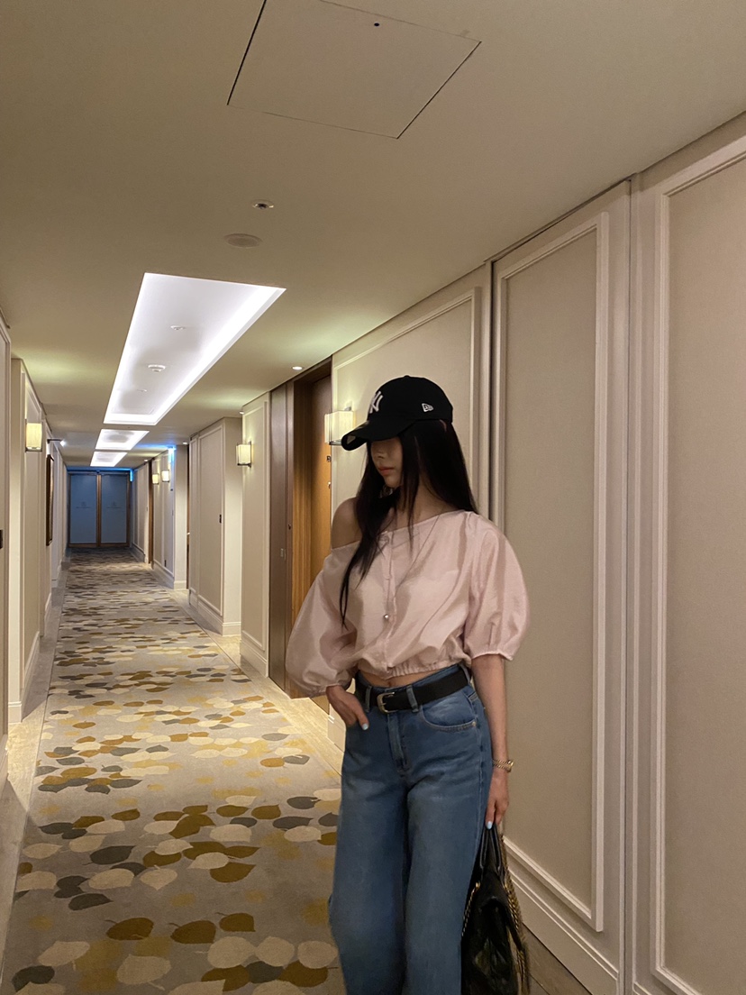 FOUREIGHT韓國代購女士新款推薦真品時尚熱賣人氣襯衫蕾絲衫FOUR EIGHT襯衫/蕾絲衫