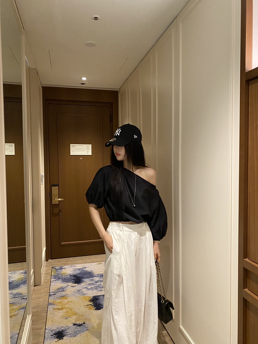 FOUREIGHT韓國代購女士新款推薦真品時尚熱賣人氣襯衫蕾絲衫FOUR EIGHT襯衫/蕾絲衫