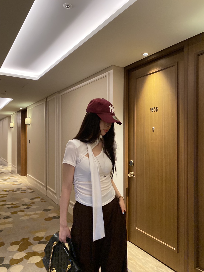 FOUREIGHT東大門代購女裝新品26春夏時尚熱賣休閑T恤圍巾FOUR EIGHTT恤