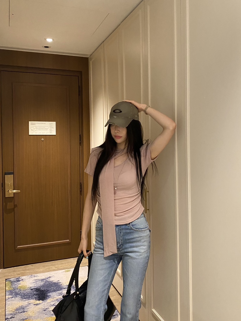 FOUREIGHT東大門代購女裝新品26春夏時尚熱賣休閑T恤圍巾FOUR EIGHTT恤