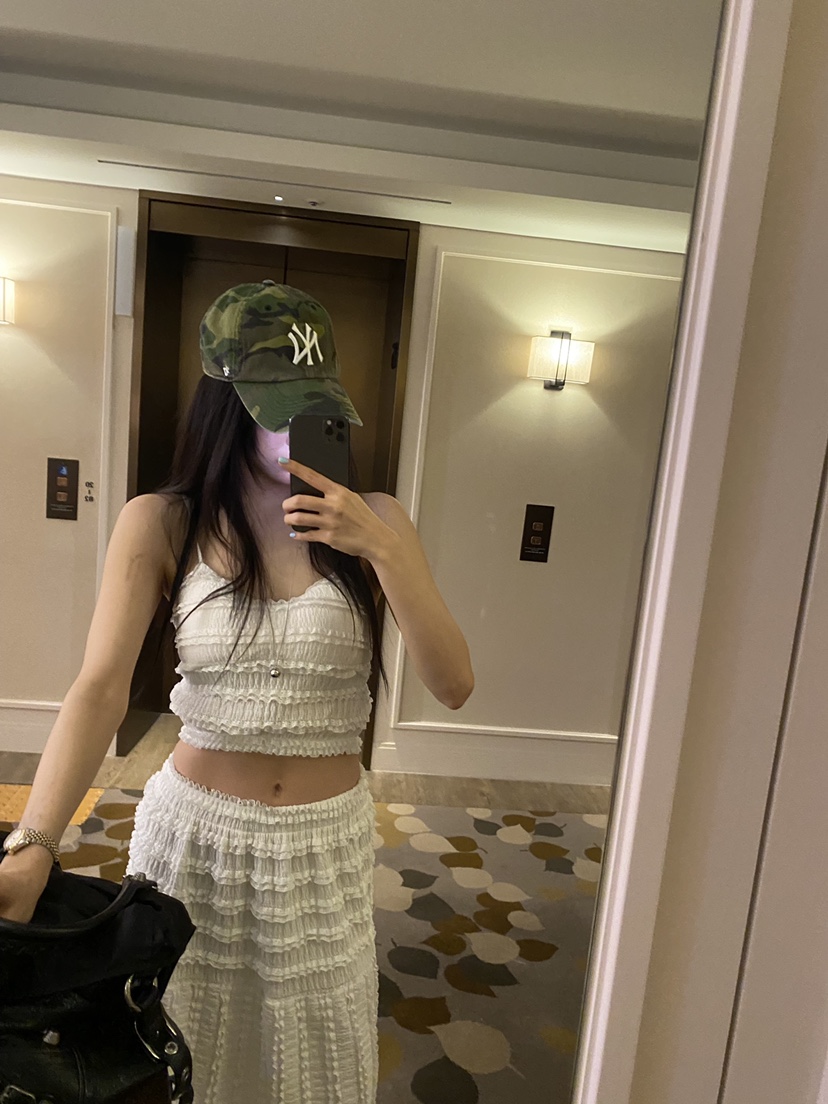 FOUREIGHT韓國直郵女裝新品時尚職業26春夏推薦熱賣吊帶背心FOUR EIGHT吊帶/背心