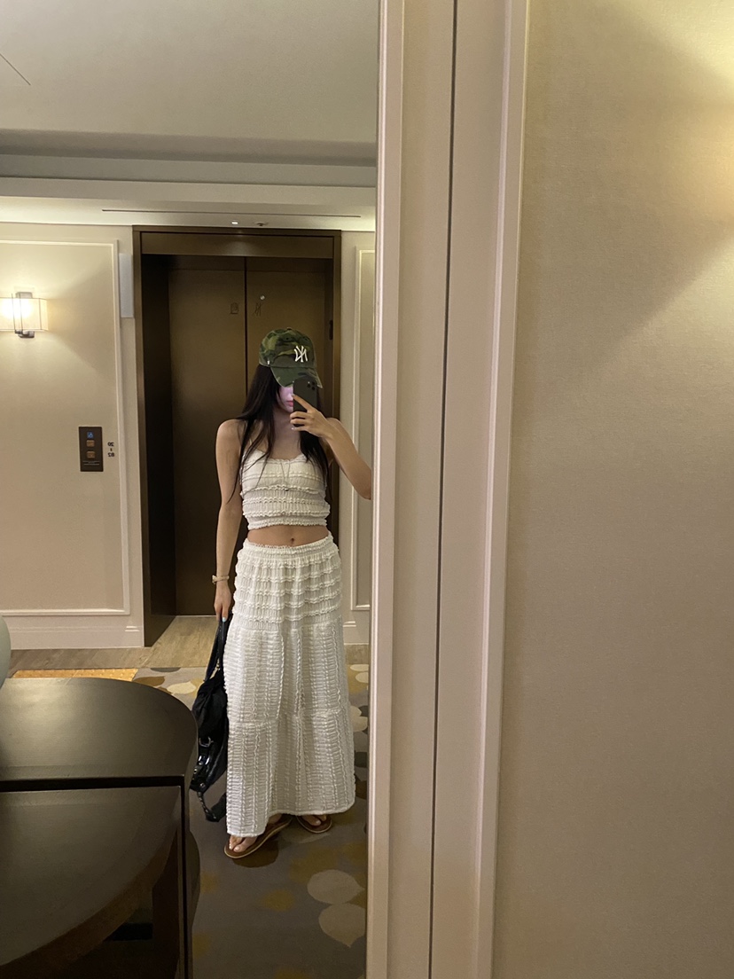 FOUREIGHT韓國直郵女裝新品時尚職業26春夏推薦熱賣吊帶背心FOUR EIGHT吊帶/背心