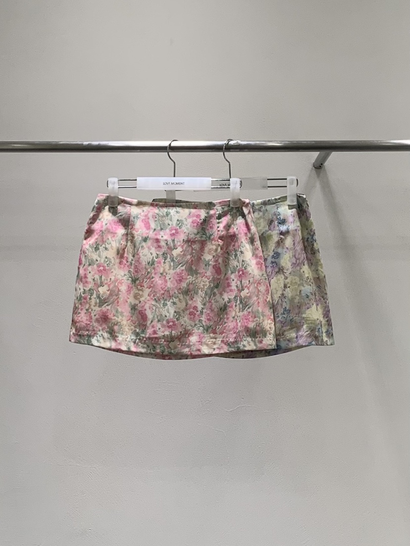 LOVE MOMENT東大門代購女士新品推薦時尚職業休閑短裙花朵LOVE MOMENT短裙