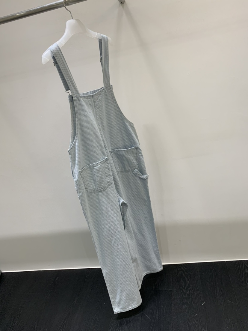 LOVE MOMENT東大門代購女士新品職業時尚人氣背帶褲條紋LOVE MOMENT背帶褲