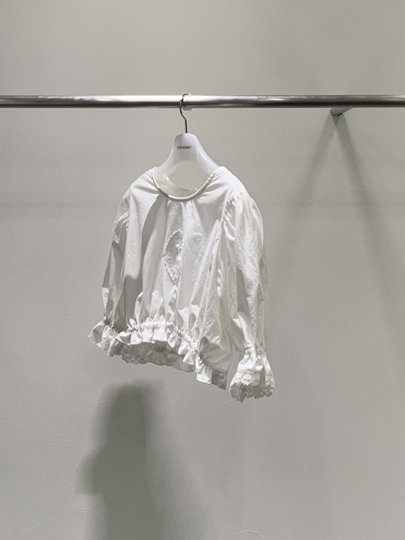 LOVE MOMENT東大門代購女裝新品時尚襯衫蕾絲衫泡泡袖刺繡蕾絲LOVE MOMENT襯衫/蕾絲衫