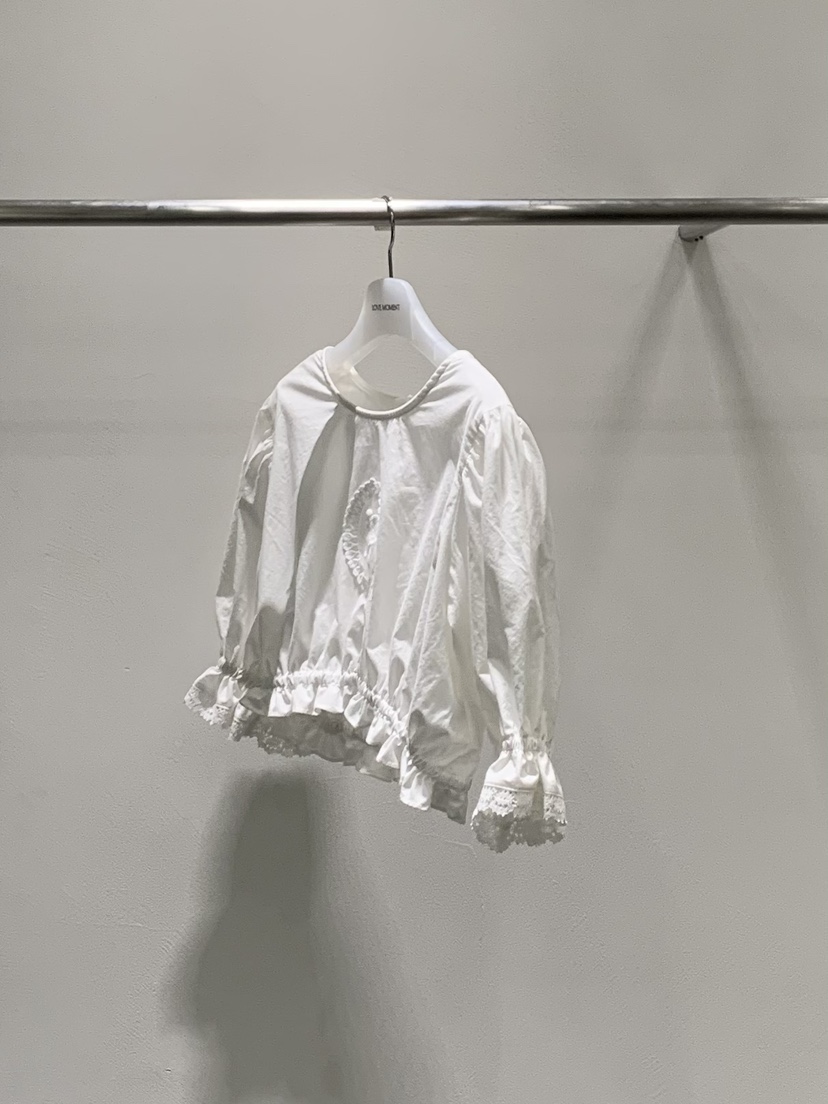 LOVE MOMENT東大門代購女裝新品時尚襯衫蕾絲衫泡泡袖刺繡蕾絲LOVE MOMENT襯衫/蕾絲衫