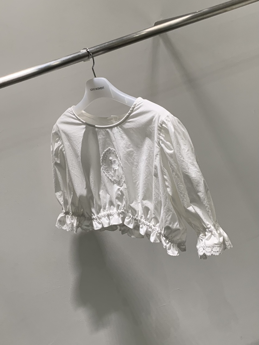 LOVE MOMENT東大門代購女裝新品時尚襯衫蕾絲衫泡泡袖刺繡蕾絲LOVE MOMENT襯衫/蕾絲衫