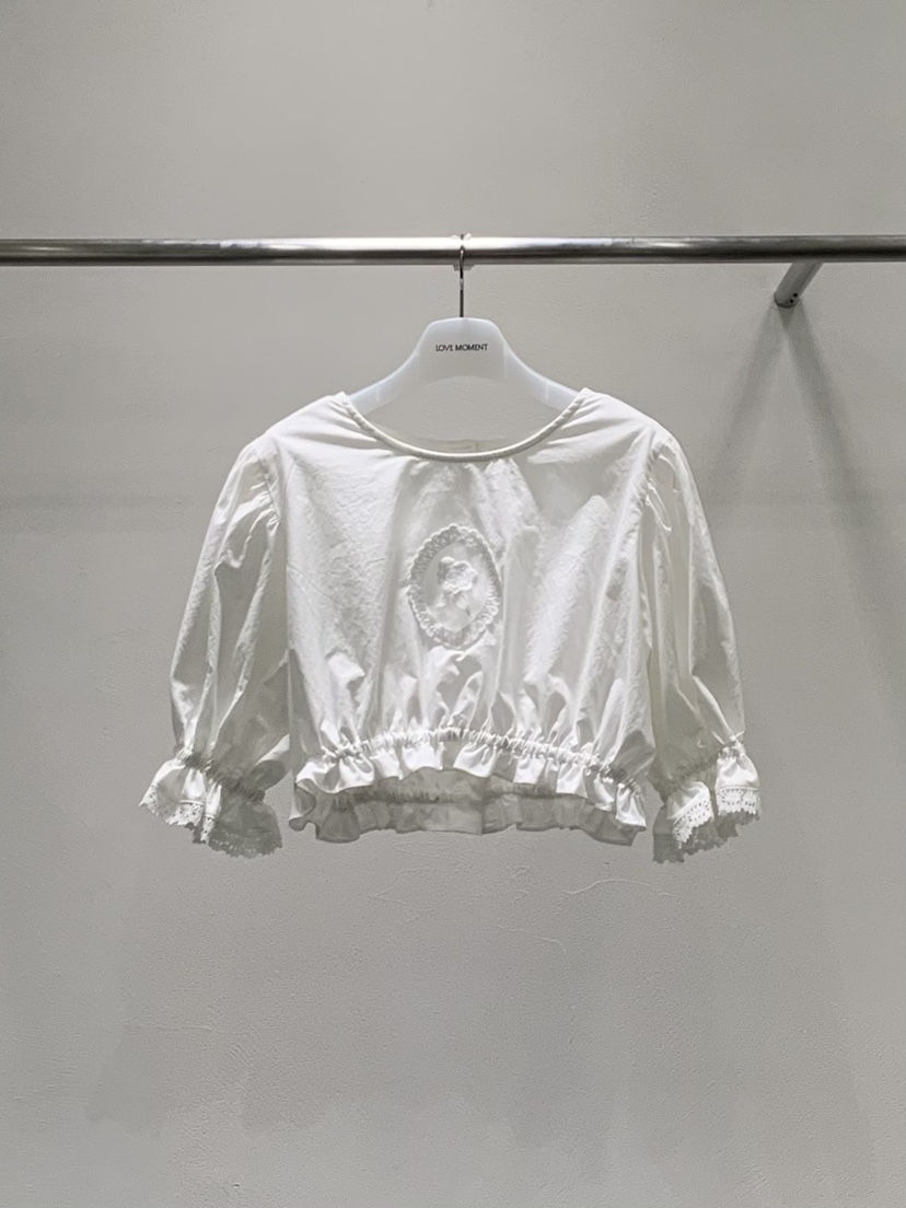 LOVE MOMENT東大門代購女裝新品時尚襯衫蕾絲衫泡泡袖刺繡蕾絲LOVE MOMENT襯衫/蕾絲衫圖色1