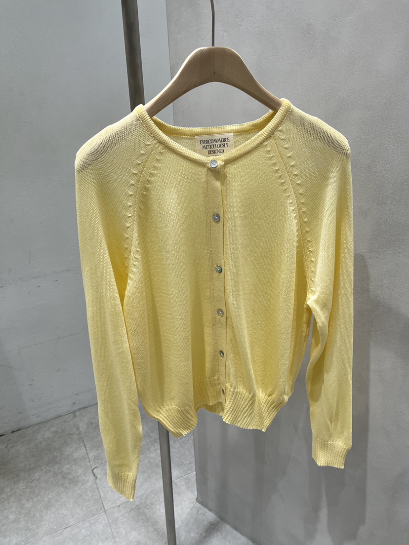 EVERCOMMERCE METICULOUSLY DESIGNED東大門實拍女士新品真品針織衫EVERCOMMERCE METICULOUSLY DESIGNED針織衫圖色1