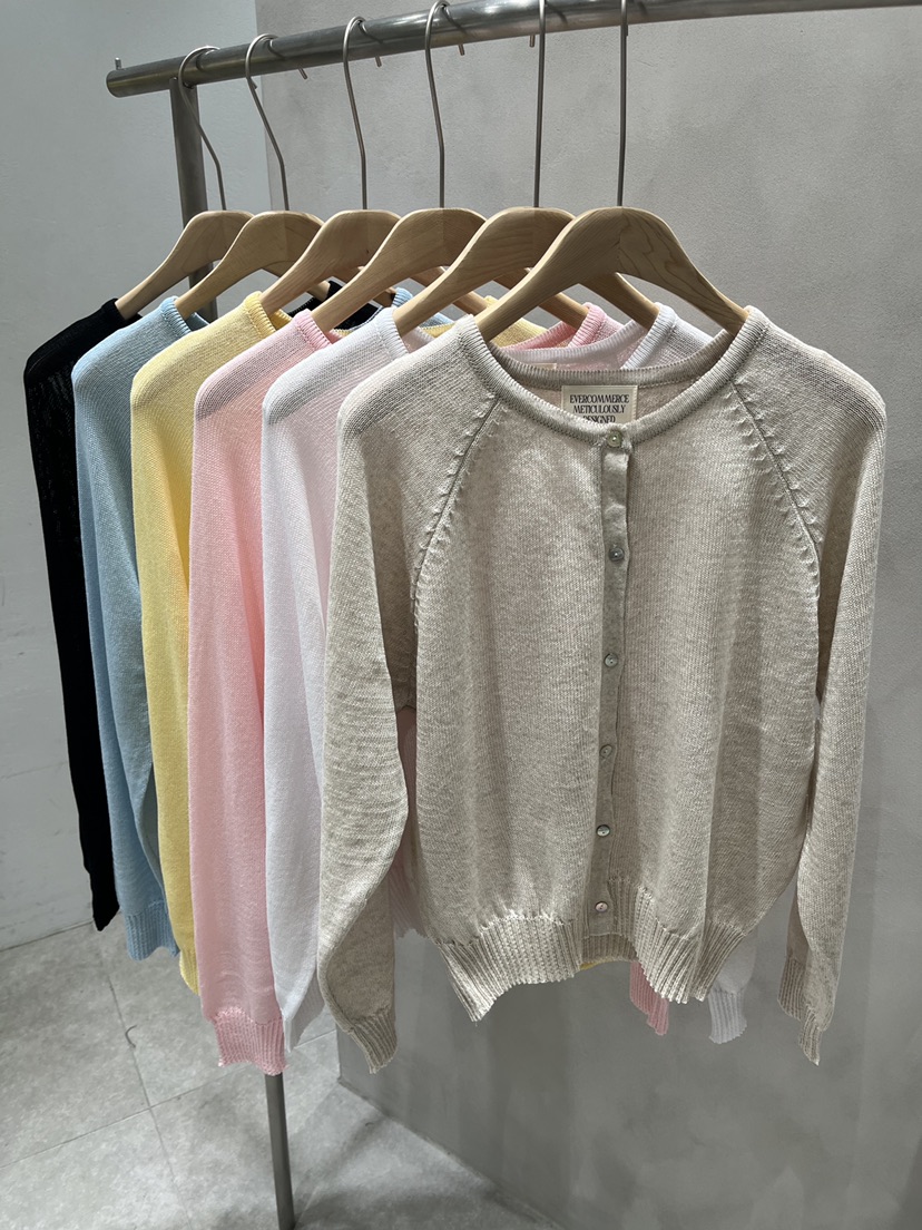 EVERCOMMERCE METICULOUSLY DESIGNED韓國代購女士新品人氣針織衫EVERCOMMERCE METICULOUSLY DESIGNED針織衫