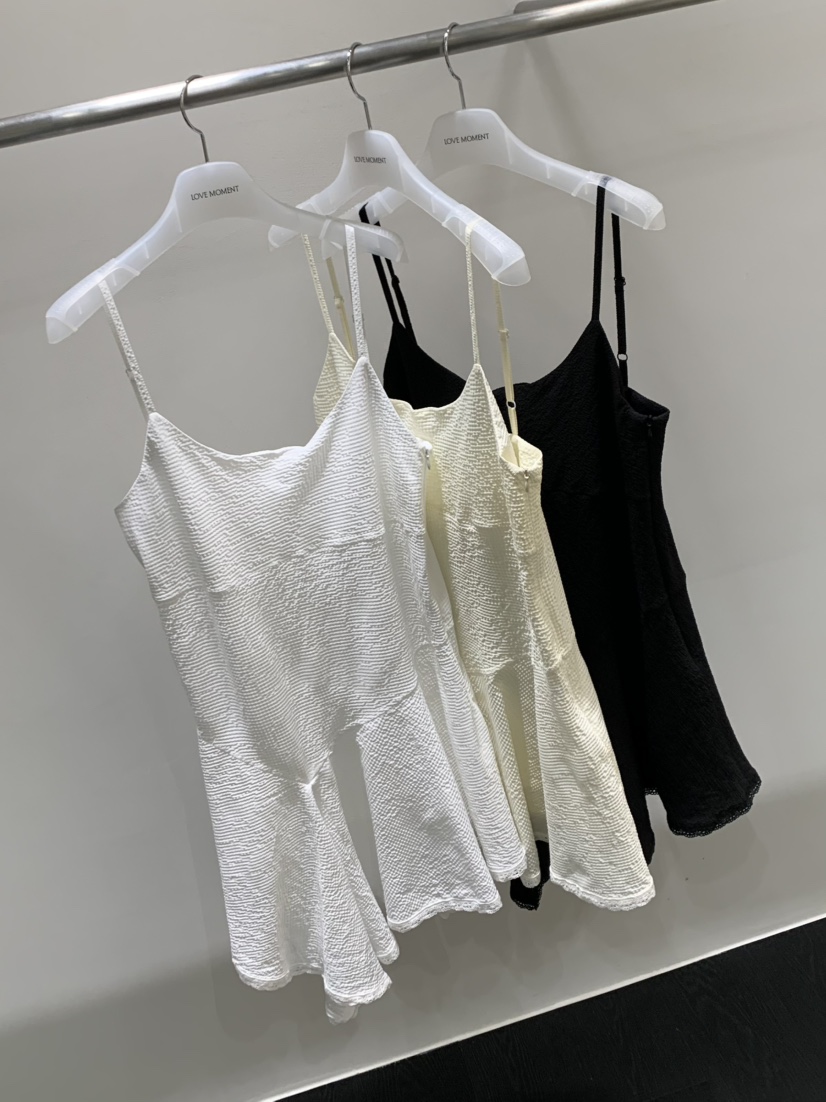 LOVE MOMENT韓國直郵女裝新品休閑26春夏連衣裙不對稱透視LOVE MOMENT連衣裙