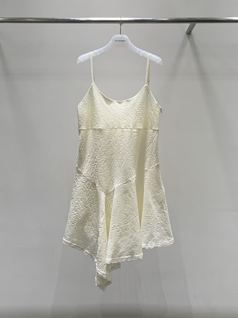 LOVE MOMENT韓國直郵女裝新品休閑26春夏連衣裙不對稱透視LOVE MOMENT連衣裙圖色2