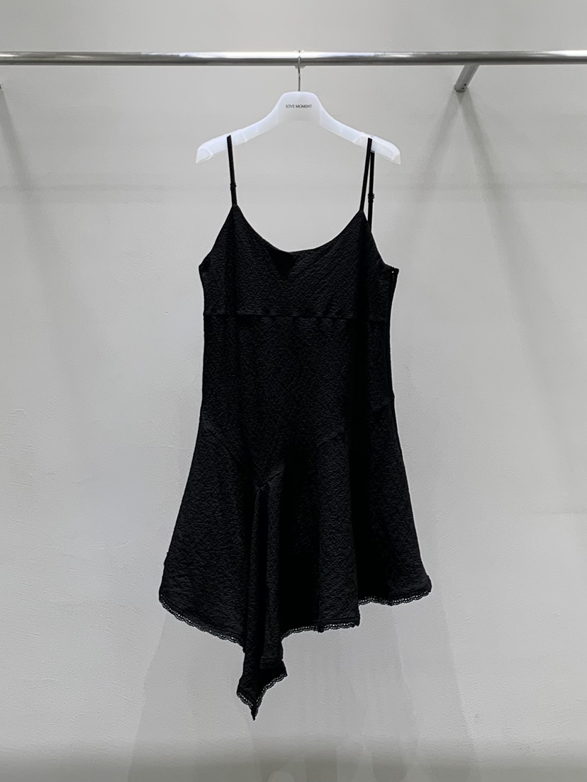 LOVE MOMENT韓國直郵女裝新品休閑26春夏連衣裙不對稱透視LOVE MOMENT連衣裙圖色3