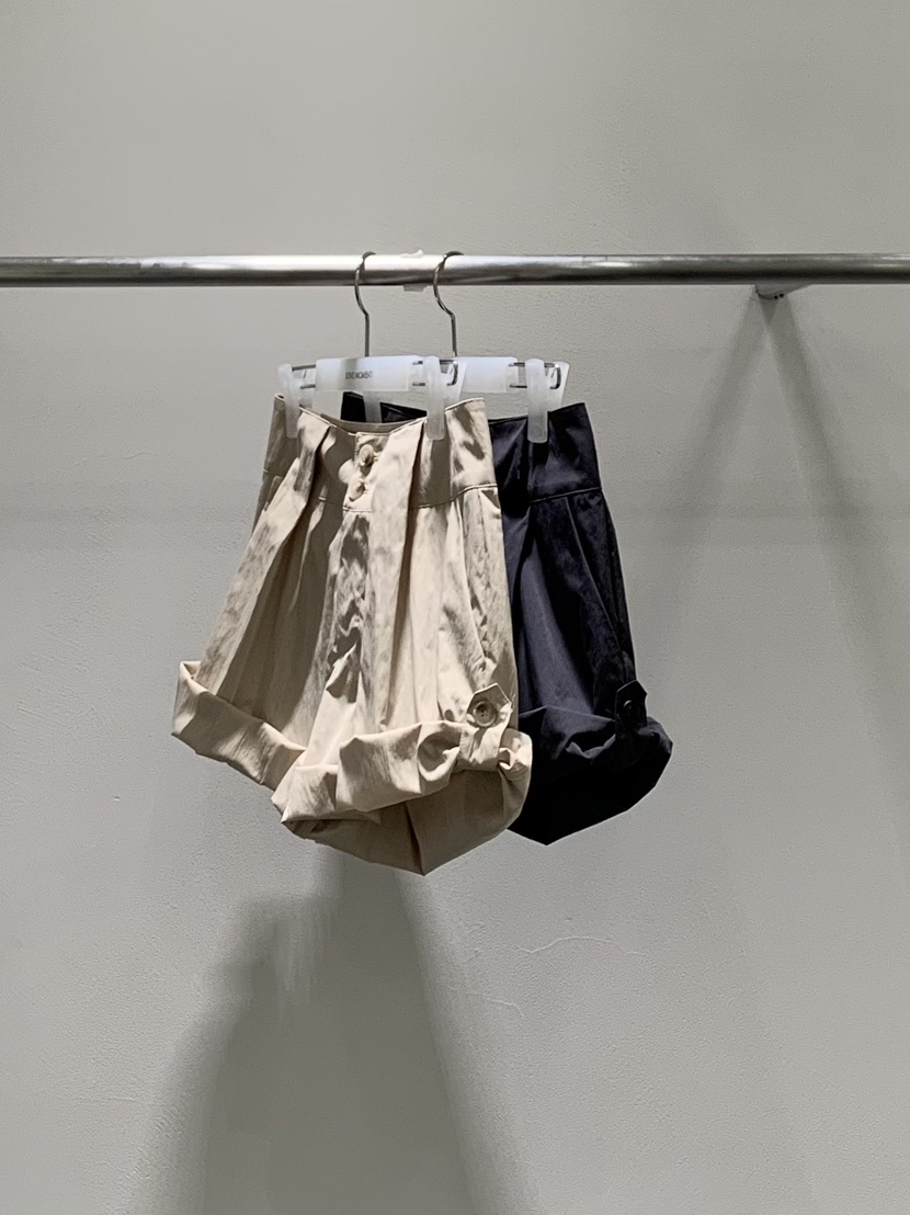 LOVE MOMENT東大門代購女士新品休閑職業時尚真品26春夏短褲LOVE MOMENT短褲